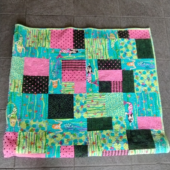 Flannel Square Quilt Blanket mermaid, seaweed, polka dot, fish fun unique design - Picture 5 of 14